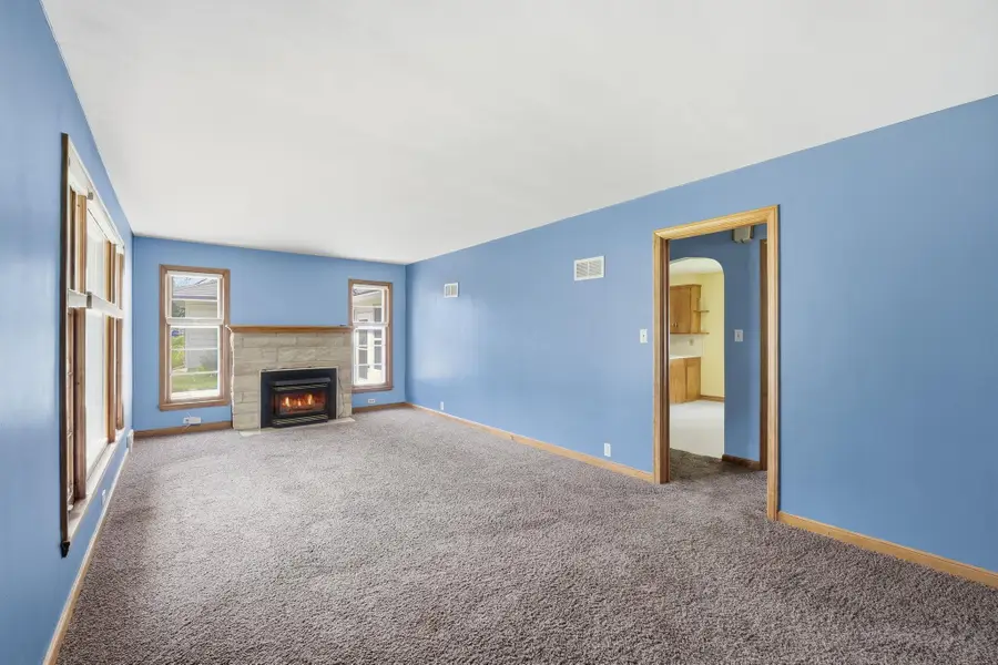129 S Morningside Drive, Le Sueur, MN 56058 - #3