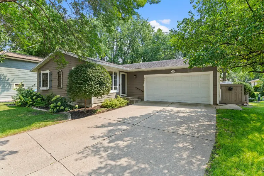 824 Craig Avenue Sw, Hutchinson, MN 55350 - #2
