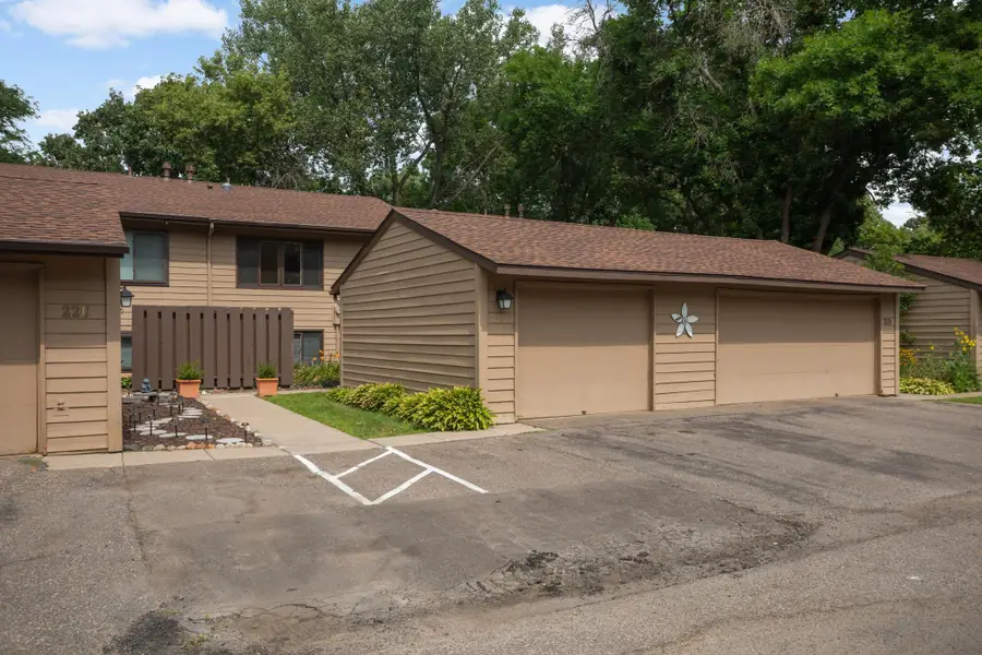 219 W Eagle Lake Drive, Maple Grove, MN 55369 - #2