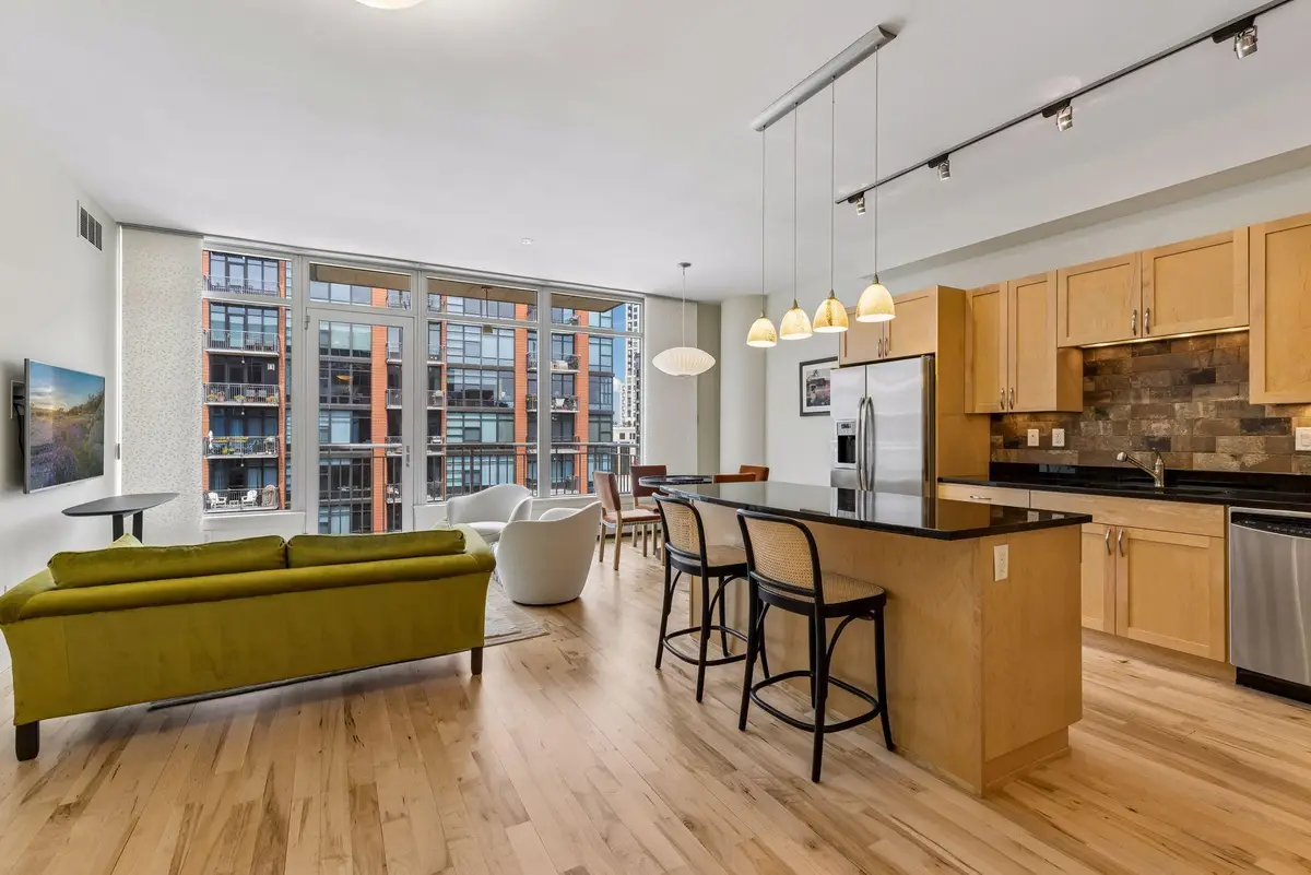 215 10th Avenue S #633, Minneapolis, MN 55415 - #1