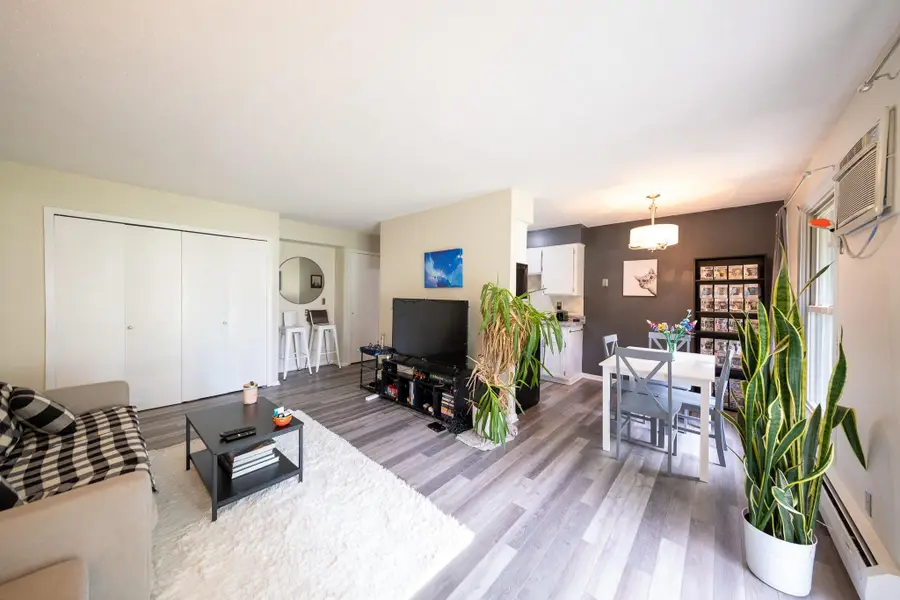 917 11th Avenue S #2, Hopkins, MN 55343 - #2