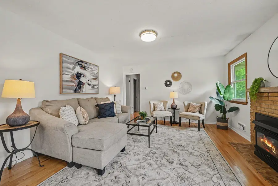 2733 Parkview Boulevard, Robbinsdale, MN 55422 - #3