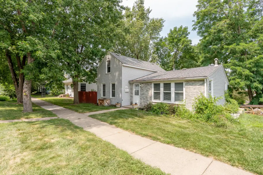 411 3rd Avenue W, Shakopee, MN 55379 - #2