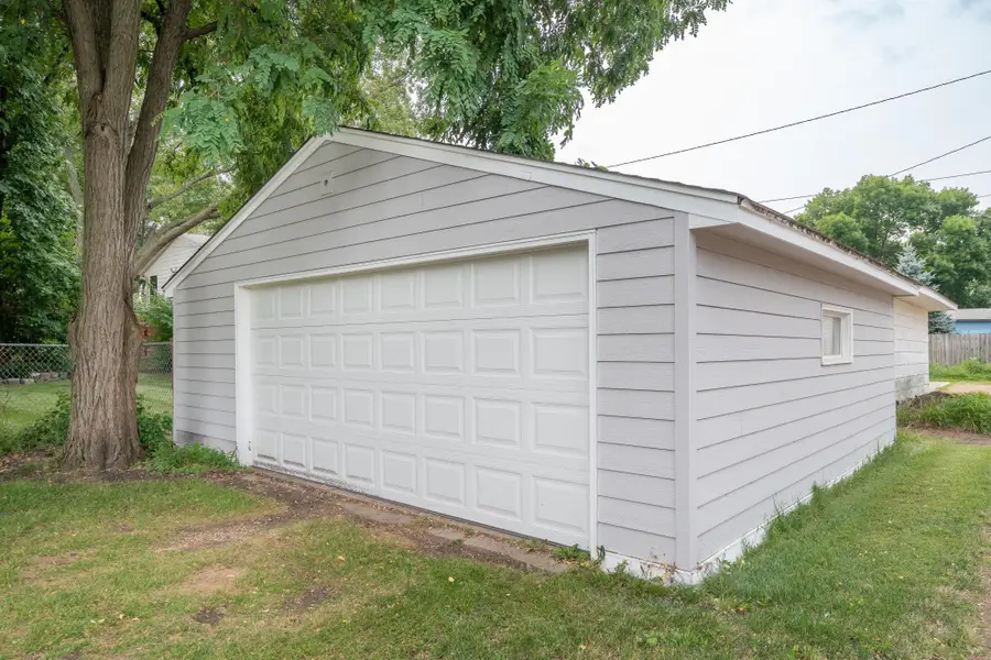 411 3rd Avenue W, Shakopee, MN 55379 - #3