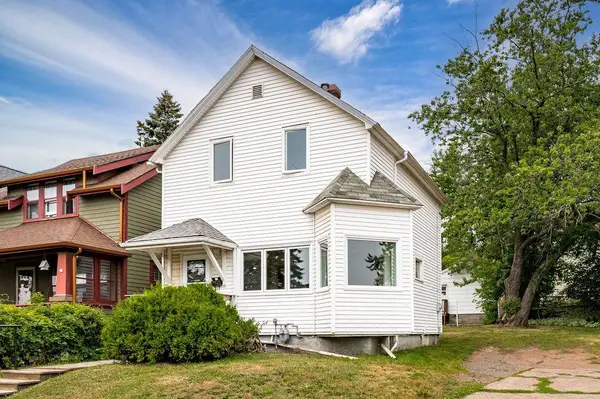1027 E 9th Street, Duluth, MN 55805
