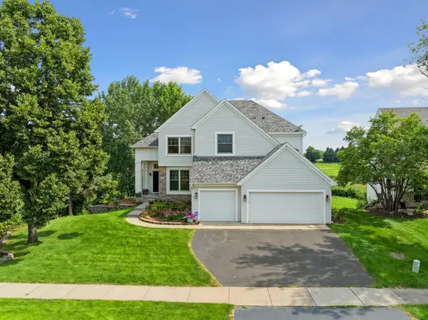 11251 Nassau Circle Ne, Blaine, MN 55449