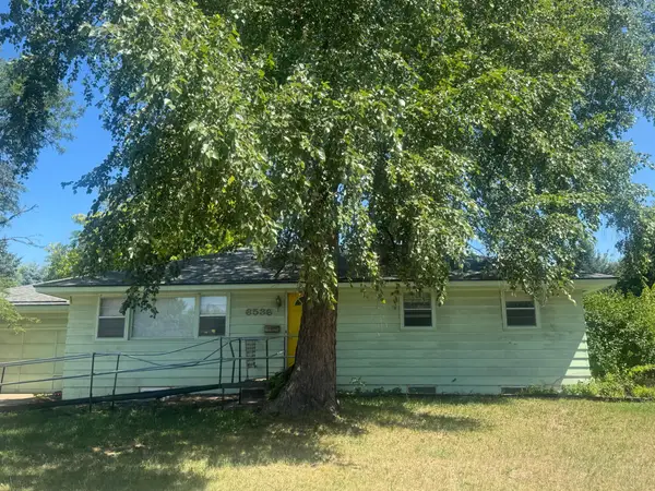 6536 Indiana Avenue N, Brooklyn Center, MN 55429