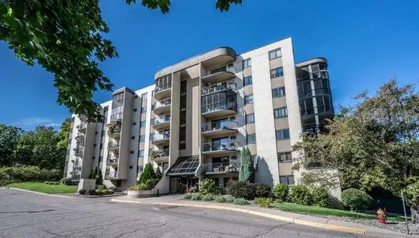 1111 Elway Street #203, Saint Paul, MN 55116