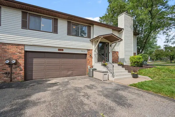 3916 Gershwin Avenue N, Oakdale, MN 55128