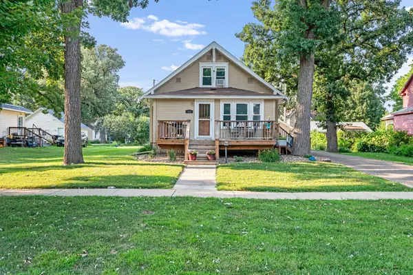312 W 2nd Street, Blue Earth, MN 56013