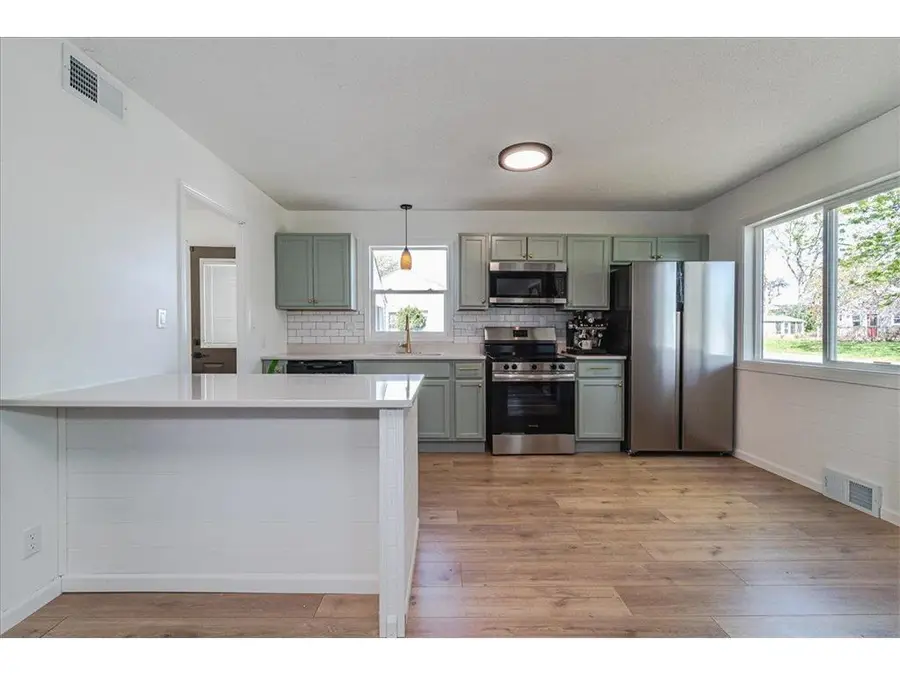 140 Carol Lane, West Saint Paul, MN 55118 - #3