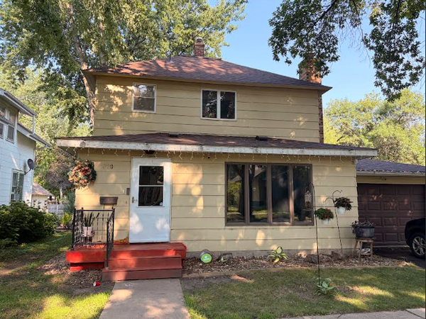 220 N 7th Street, Montevideo, MN 56265