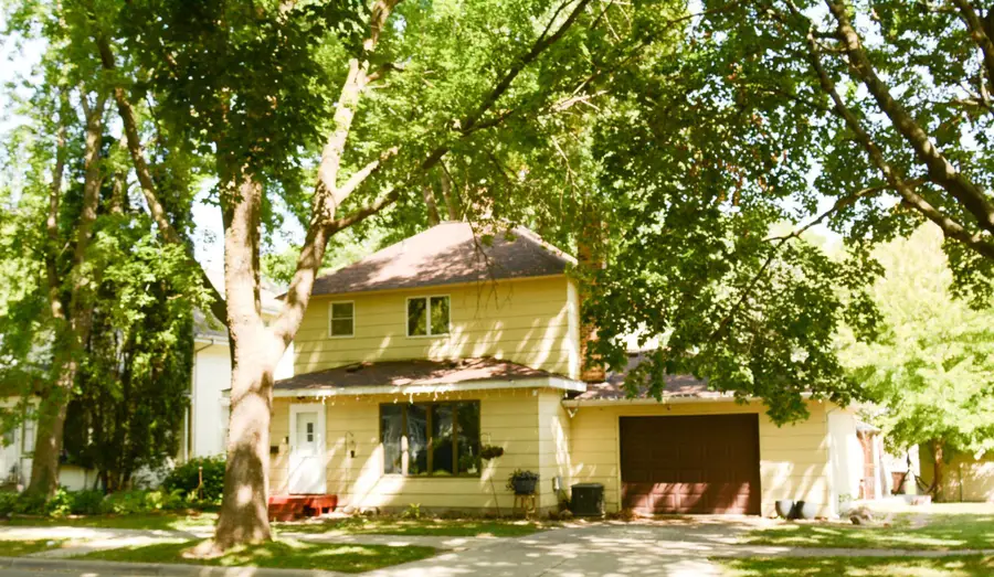 220 N 7th Street, Montevideo, MN 56265 - #2