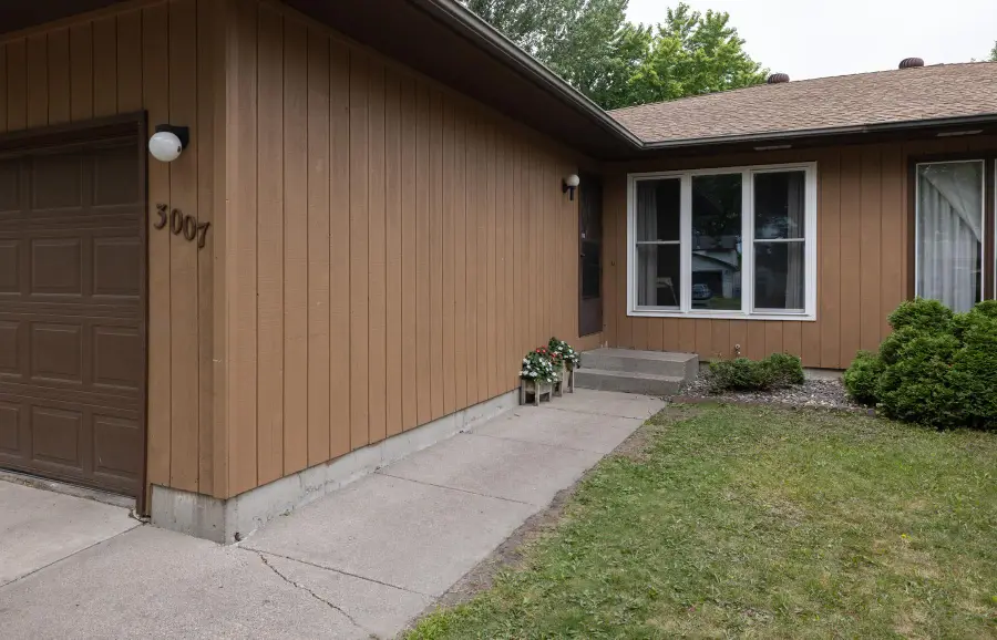 3007 18th Street S, Fargo, ND 58103 - #3