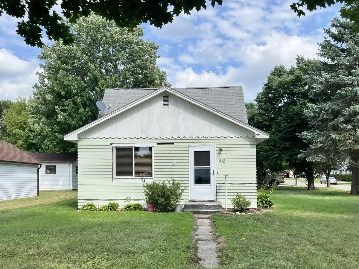 402 N Austin Avenue, Litchfield, MN 55355 - #1
