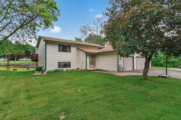 12515 Hummingbird Street Nw, Coon Rapids, MN 55448