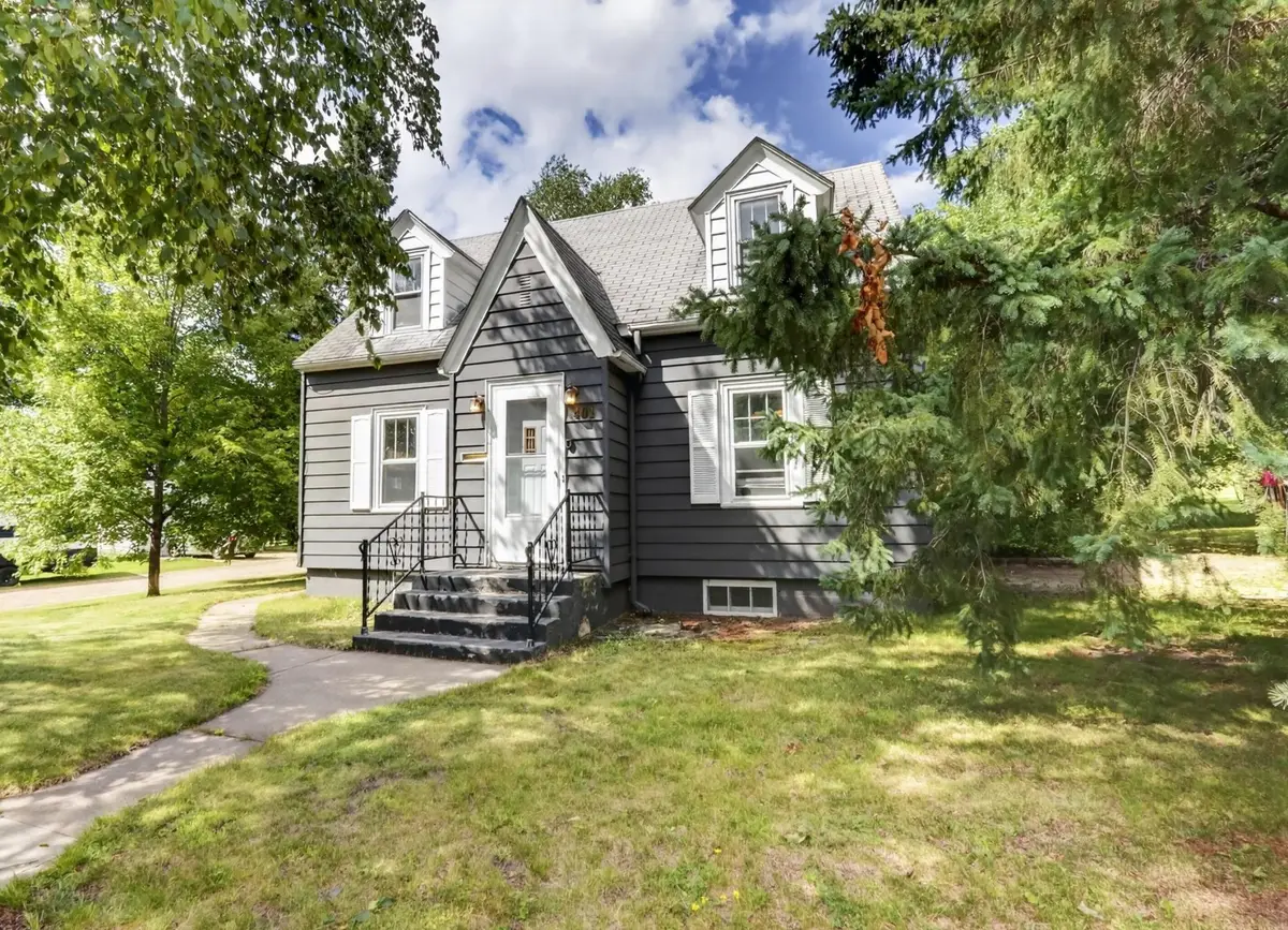 401 NE 7th Street, Grand Rapids, MN 55744 - #1