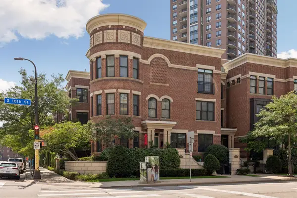 575 S 10th Street, Minneapolis, MN 55404
