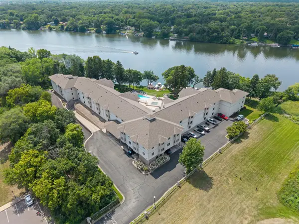 11030 Mississippi Boulevard Nw #325, Coon Rapids, MN 55433