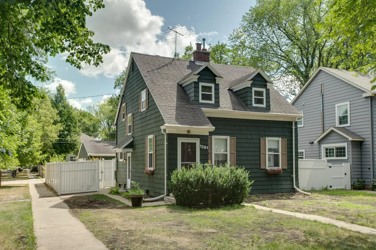 1261 4th Street N, Fargo, ND 58102 - #1