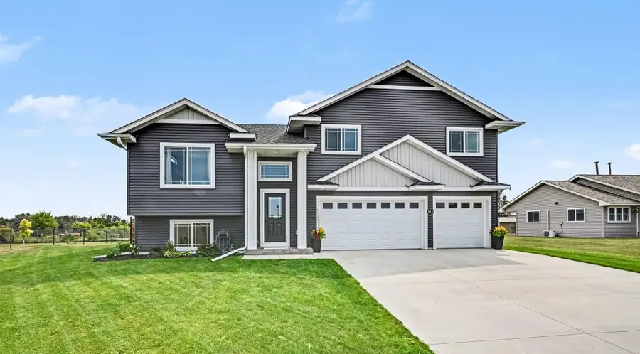 413 Highland Drive, Ellsworth, WI 54011 - #2