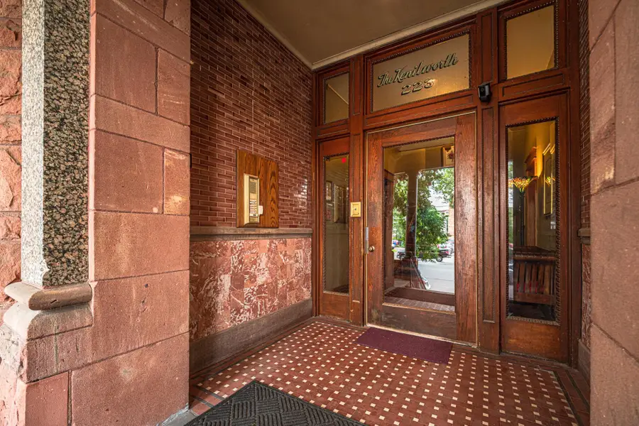 223 Arundel Street #1, Saint Paul, MN 55102 - #3