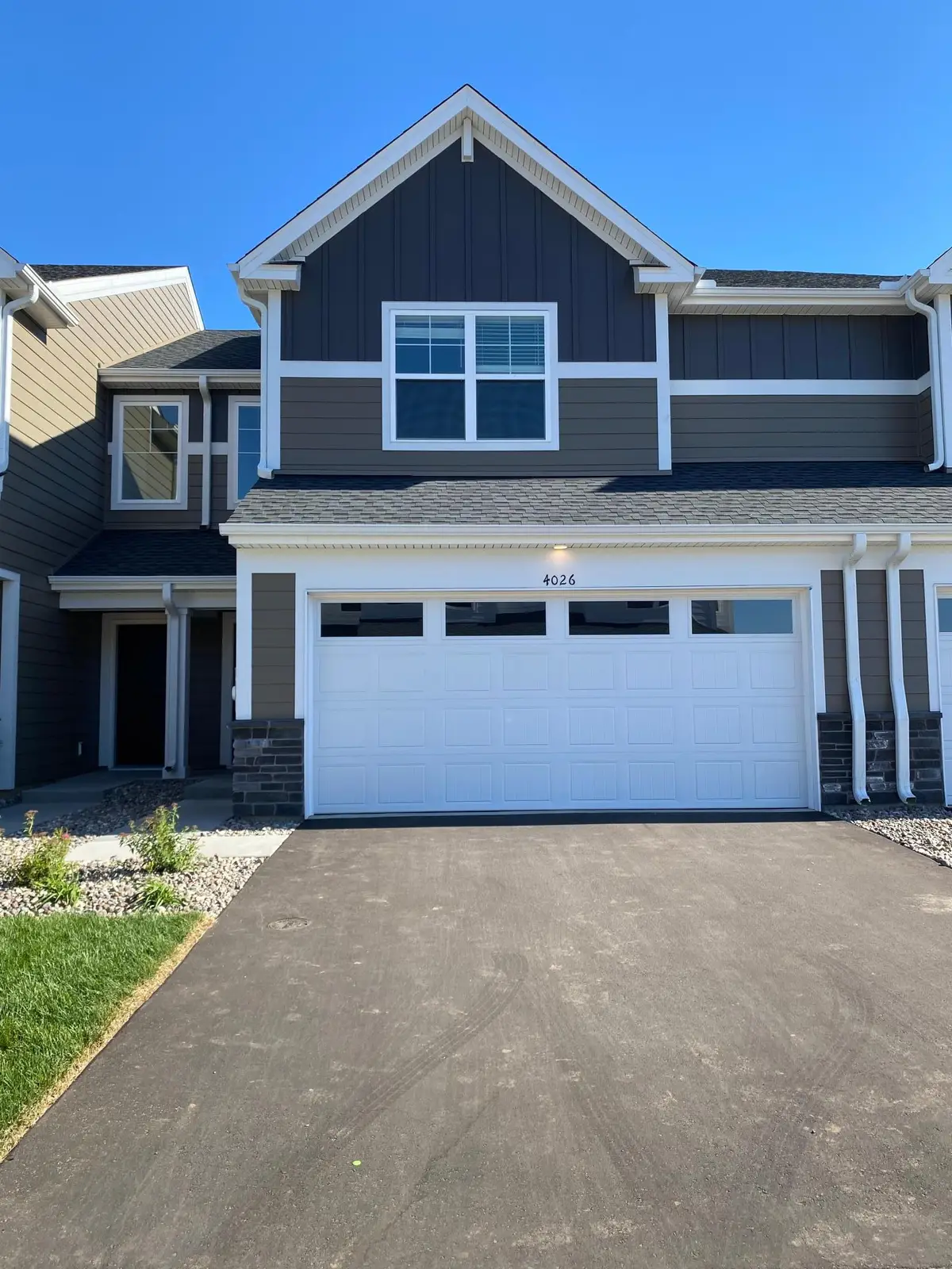 4026 Hayward Avenue N, Oakdale, MN 55128 - #1