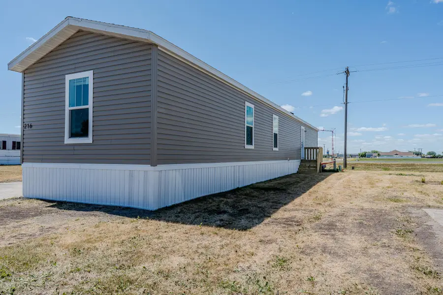 216 8th Street Nw, Dilworth, MN 56529 - #3