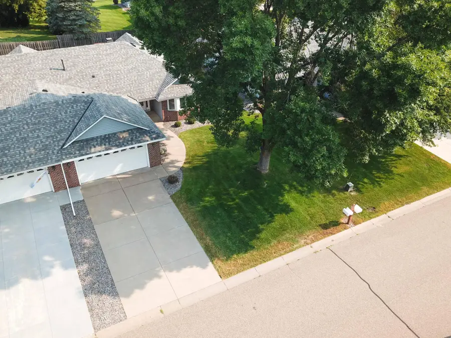 7020 24th Street N, Oakdale, MN 55128 - #2
