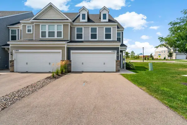 11263 Crestbury Drive, Woodbury, MN 55129