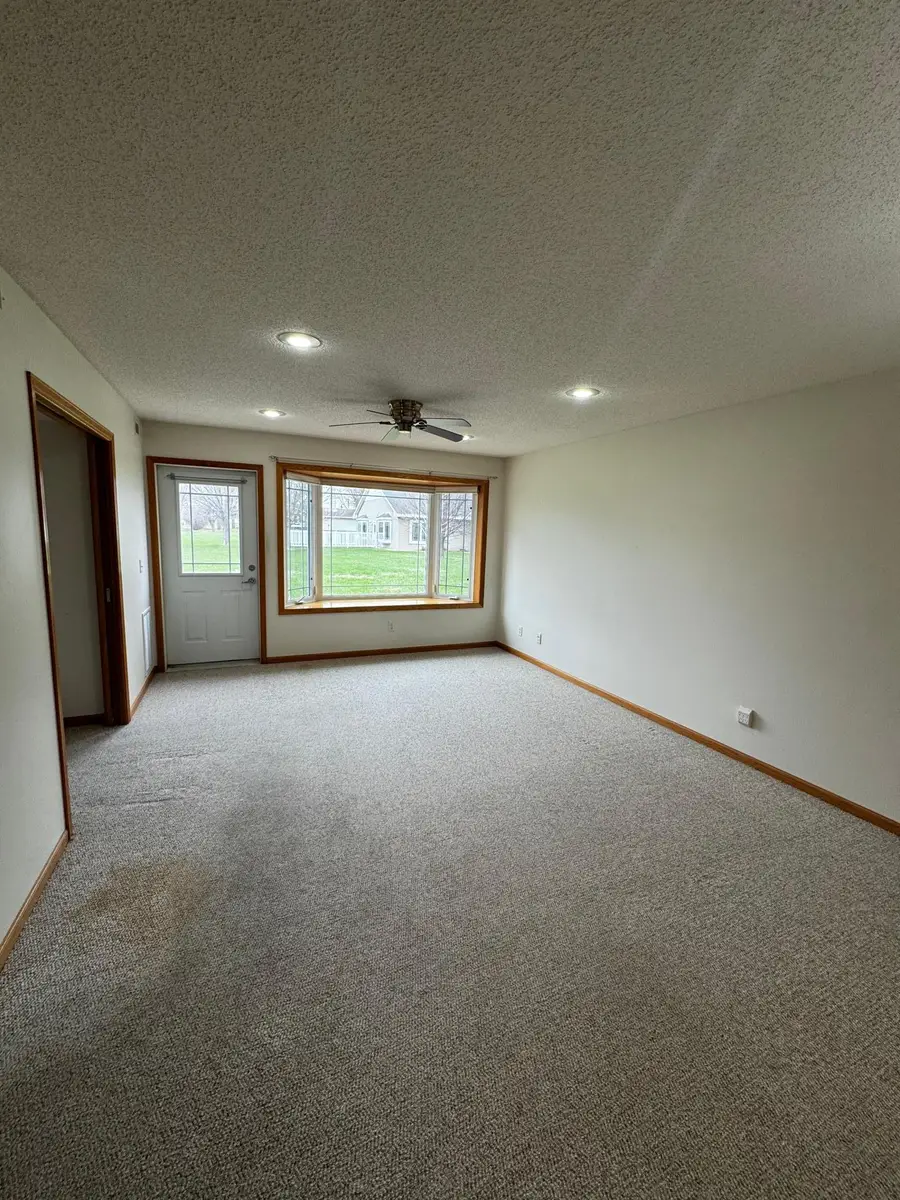 307 Roseland Avenue #5, Prinsburg, MN 56281 - #2