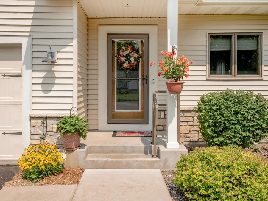 2365 Skillman Avenue E, North Saint Paul, MN 55109 - #3