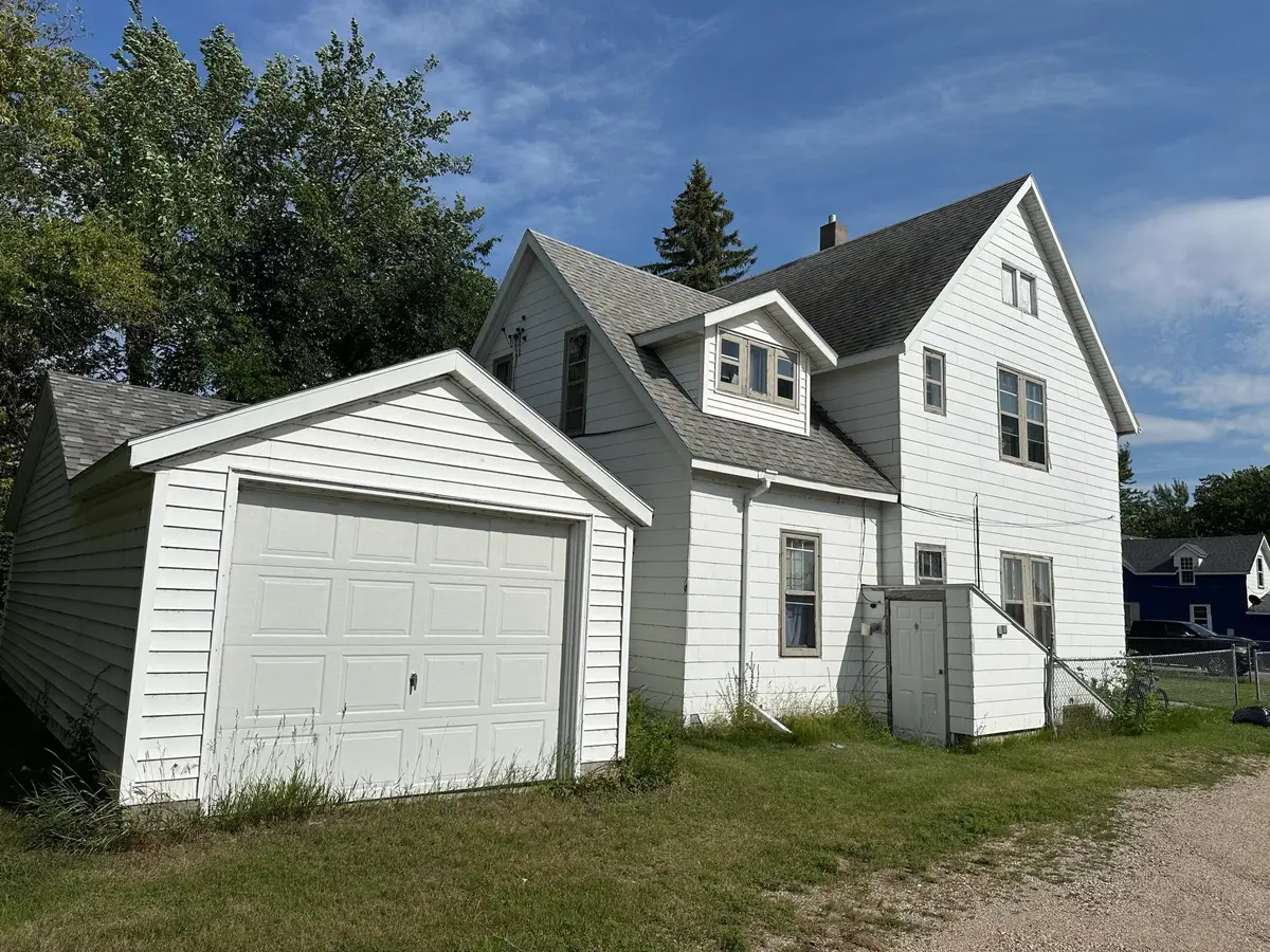 415 1st Street E, Thief River Falls, MN 56701 - #1