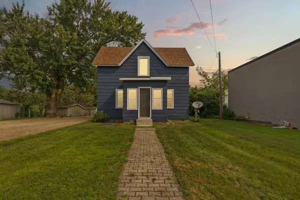 210 W Holly Street, Owatonna, MN 55060