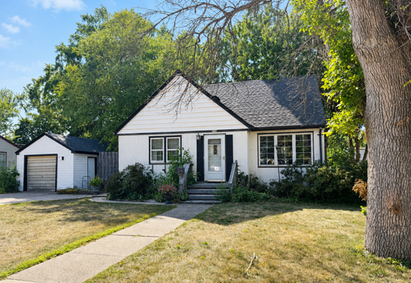 1115 Marshall Avenue, Saint Paul Park, MN 55071