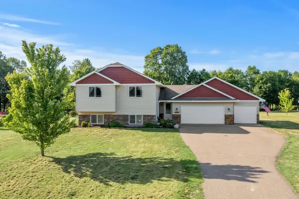 9469 242nd Lane Ne, Stacy, MN 55079