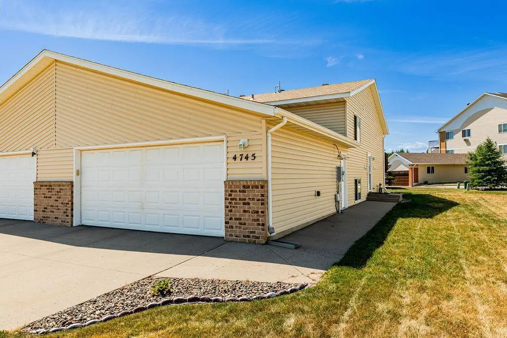 4745 Townsite Place S, Fargo, ND 58104 - #1