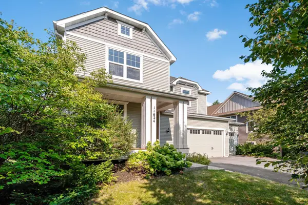 11624 Ivywood Circle, Woodbury, MN 55129