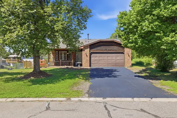 9741 Thomas Avenue N, Brooklyn Park, MN 55444