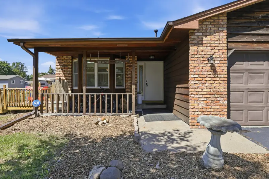 9741 Thomas Avenue N, Brooklyn Park, MN 55444 - #2
