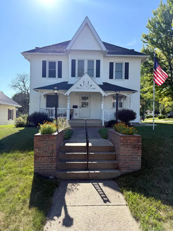 124 N Spring Avenue, Springfield, MN 56087
