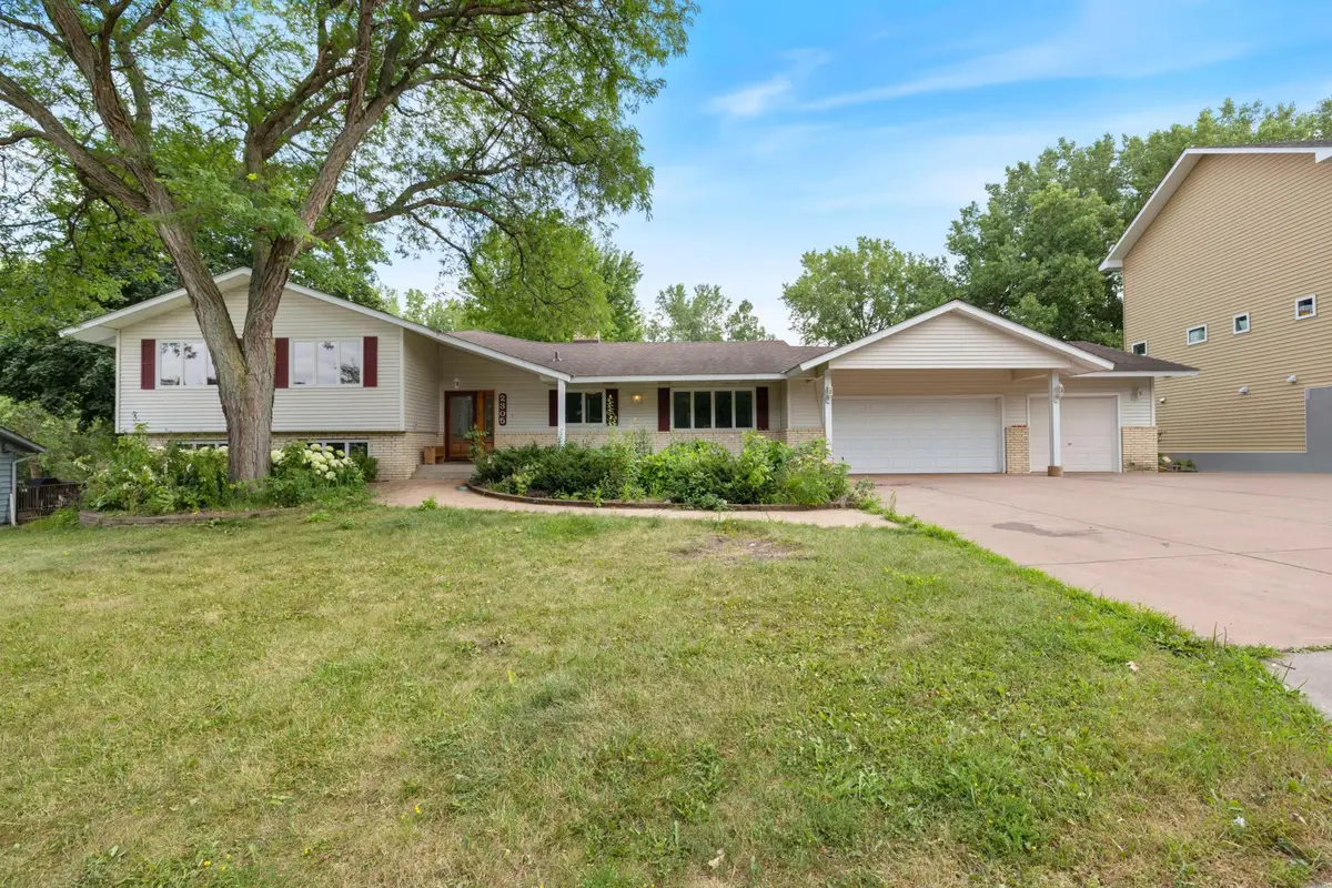 2305 S Skyline Drive S, Burnsville, MN 55337 - #1