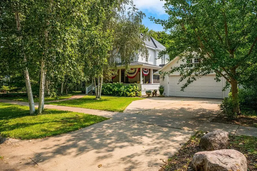 215 Elm Street, Northfield, MN 55057 - #2