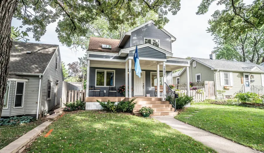 2737 Hampshire Avenue S, Saint Louis Park, MN 55426 - #2