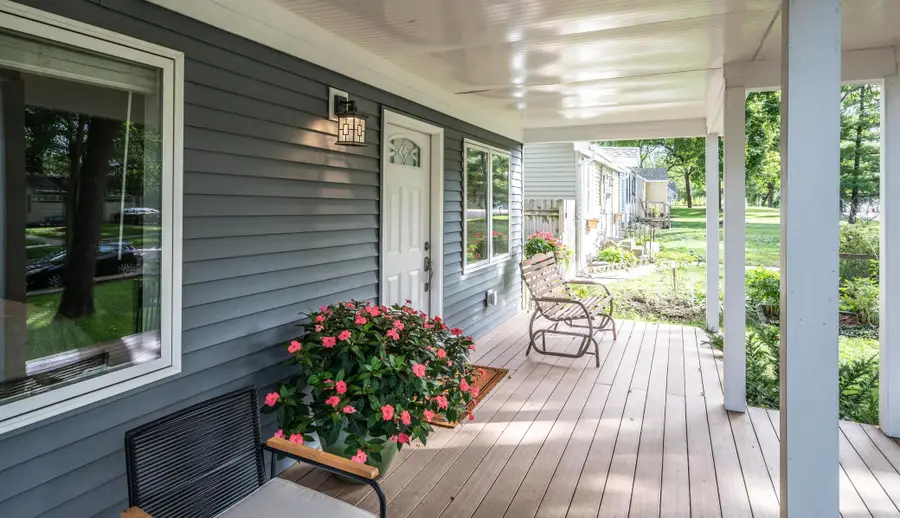 2737 Hampshire Avenue S, Saint Louis Park, MN 55426 - #3