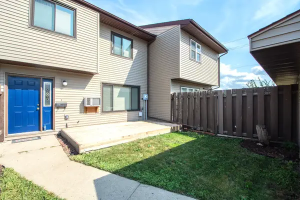 2231 32nd Avenue S, Fargo, ND 58103