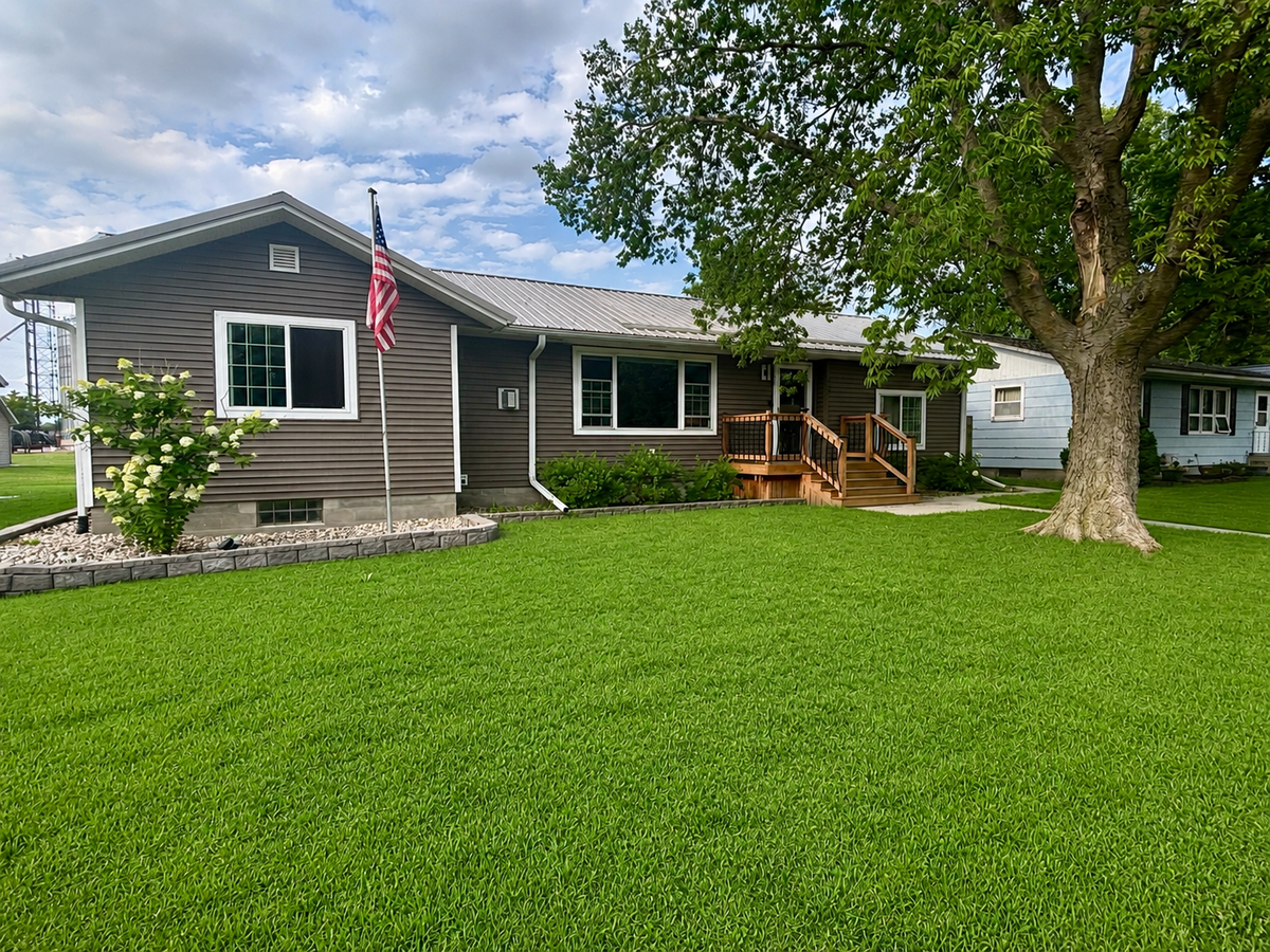 305 E 12th Street, Redwood Falls, MN 56283 - #1