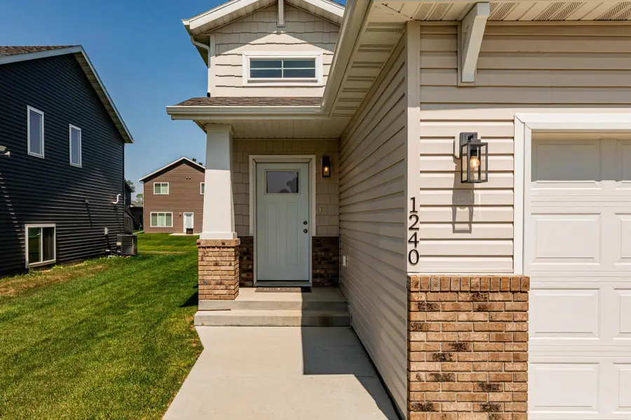 1240 Rachel Drive W, West Fargo, ND 58078 - #3