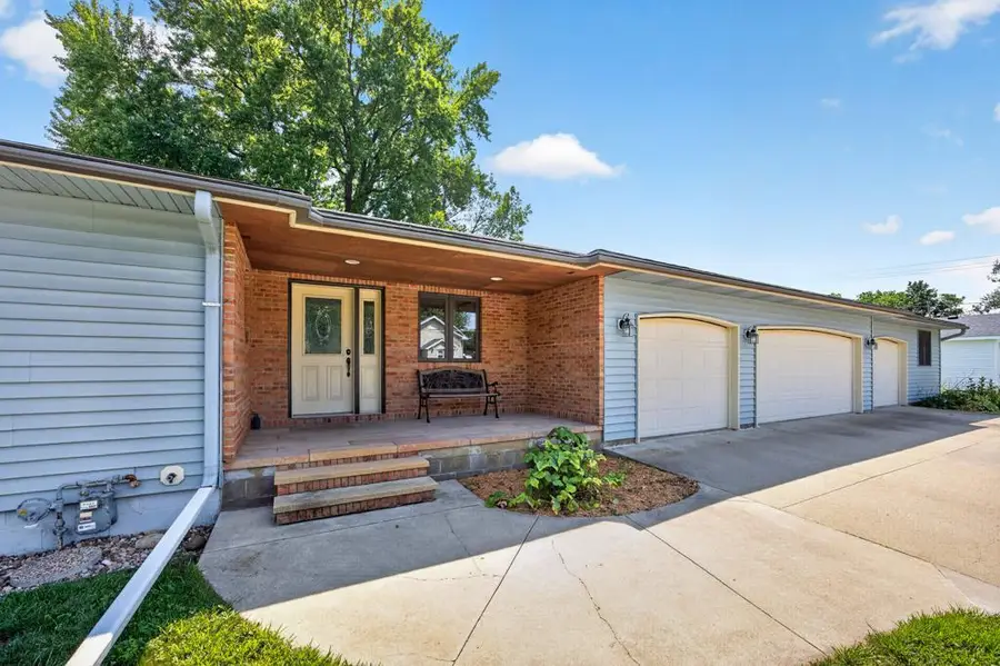 307 2nd Avenue Ne, Kasson, MN 55944 - #2