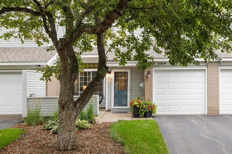 534 Lovell Avenue #6, Roseville, MN 55113 - #2
